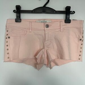 NWT Abercrombie & Fitch women’s pink denim shorts size 4 W27